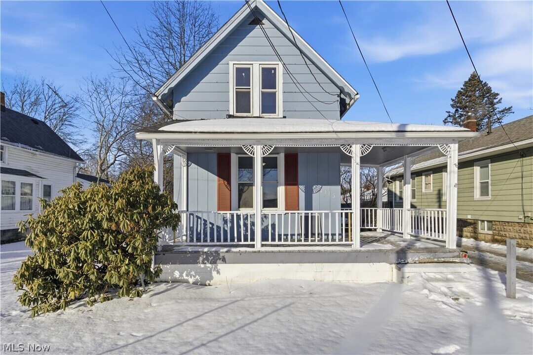 1115 Myrtle Ave in Ashtabula, OH - Building Photo