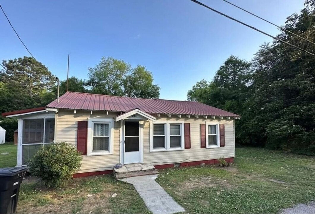 204 East 16th St SW in Rome, GA - Foto de edificio