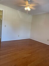 302 S Marble St in West Columbia, SC - Foto de edificio - Building Photo