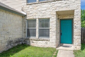 1305 Water Spaniel Way in Round Rock, TX - Foto de edificio - Building Photo