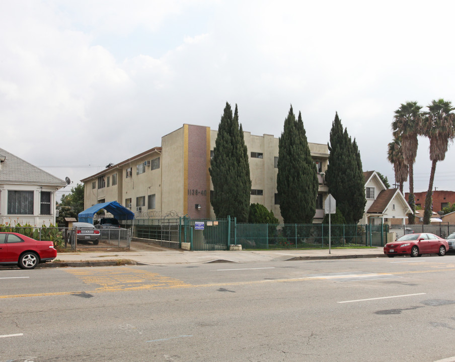 1140 N Cahuenga Blvd in Los Angeles, CA - Building Photo