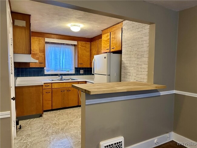 117 Shepard Ave in Kenmore, NY - Building Photo - Building Photo