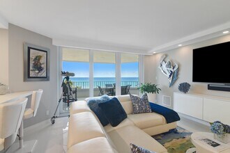 550 S Ocean Blvd in Boca Raton, FL - Building Photo - Building Photo