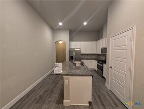 1211 FM306 in Canyon Lake, TX - Building Photo - Building Photo