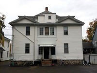 1025 N Washington Ave in Lansing, MI - Foto de edificio - Building Photo