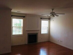 574 Walkers Ln in Duluth, GA - Building Photo - Building Photo