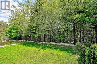 240 Conklin Cres in Aurora, ON - Building Photo - Building Photo