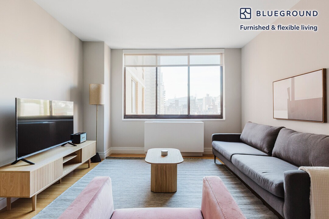 155 E 31st St in New York, NY - Building Photo
