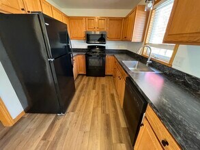 1195 Cranberry Ct in Holland, MI - Building Photo - Building Photo