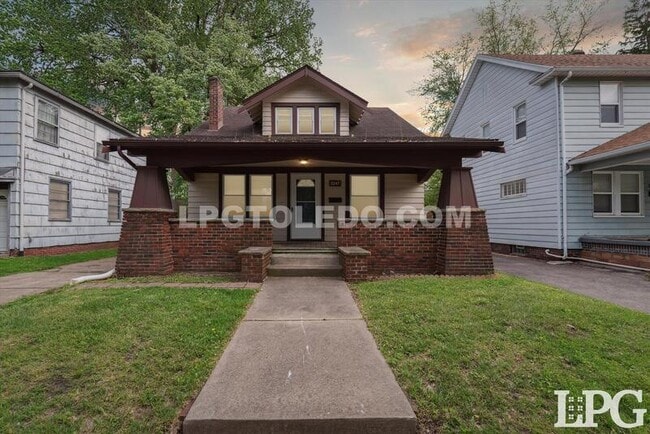 property at 2247 Georgetown Ave
