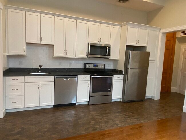 9 Mt Vernon St in Winchester, MA - Building Photo - Building Photo