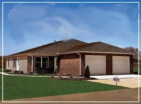 Shalimar Properties - Kingfisher Ct. in Frazeysburg, OH - Building Photo