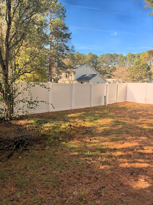 5501 Heraldy Ct in Knightdale, NC - Building Photo - Building Photo