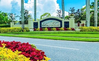 1765 Courtyard Way in Naples, FL - Building Photo