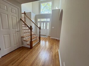 5 Hotchkiss Ct in Lincolnshire, IL - Building Photo - Building Photo