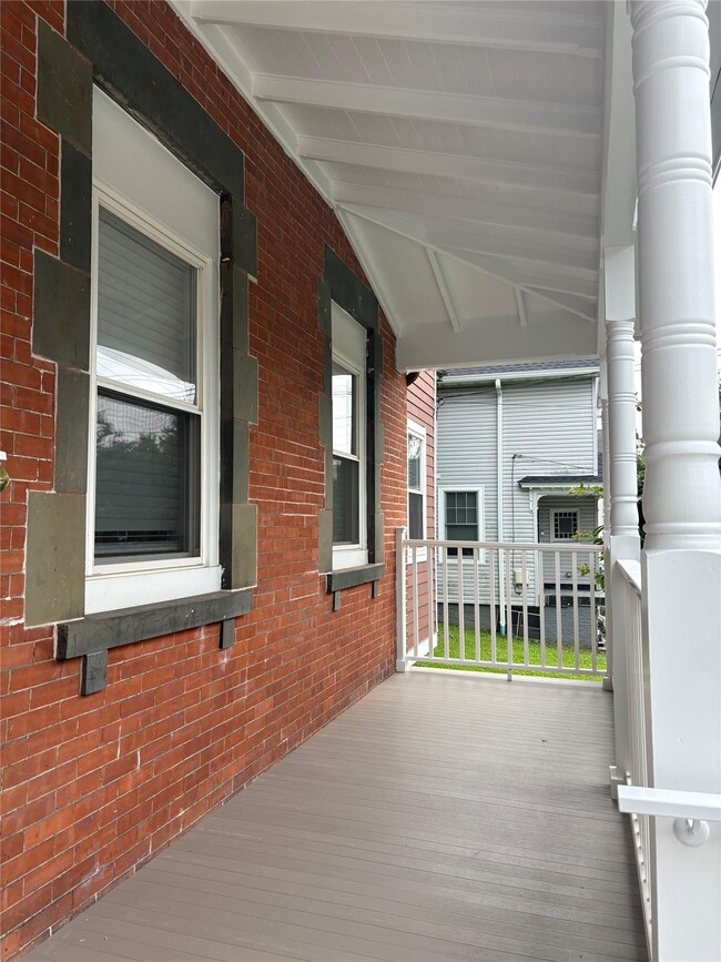 11 S Eckar St in Irvington, NY - Building Photo - Building Photo