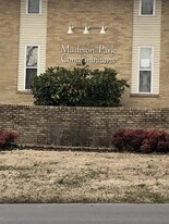 555 N Dupont Ave, Unit 94 in Nashville, TN - Building Photo