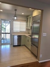 17935 Tiara St in Los Angeles, CA - Building Photo - Building Photo