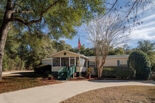 2671 Oscar Harvey Rd in Tallahassee, FL - Building Photo