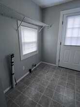 908 E Morehead St in Burlington, NC - Building Photo - Building Photo