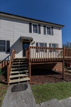 1310 Knob Creek Rd in Johnson City, TN - Building Photo - Building Photo