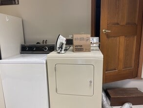 578 Marrett Rd in Lexington, MA - Building Photo - Building Photo