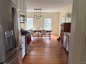 209 Warren St in Fayetteville, NY - Building Photo - Building Photo