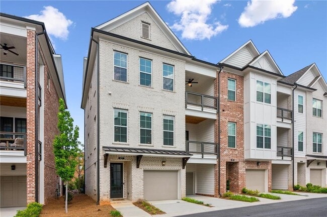 427 Burton Dr in Alpharetta, GA - Building Photo - Building Photo