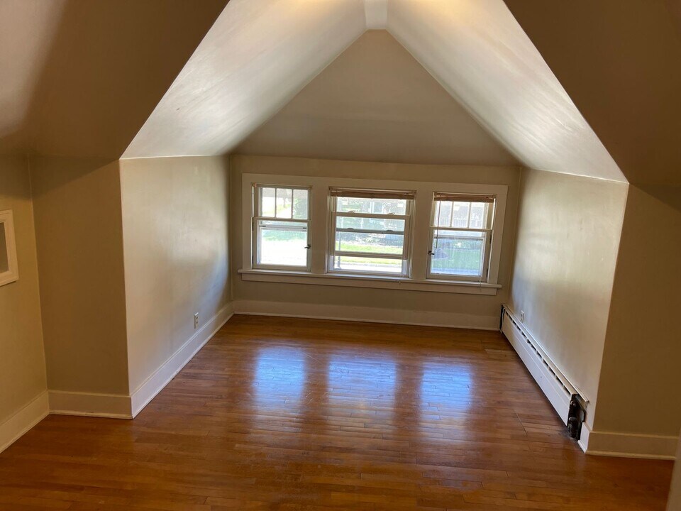 636 Jackson St in Oshkosh, WI - Building Photo