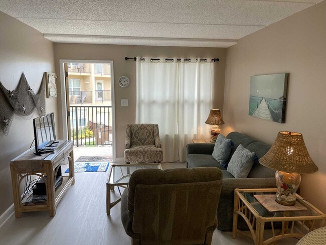 115 E Coronado Dr
