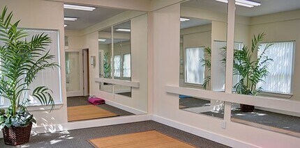 16817 Larch Way, Unit C106 in Lynnwood, WA - Foto de edificio - Building Photo