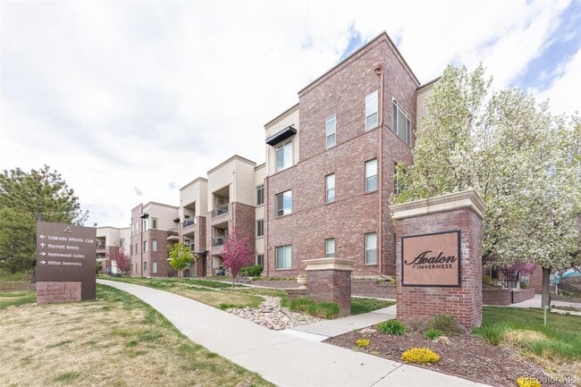 301 Inverness Way S, Unit 305