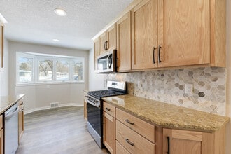 1943 Regent Ave N in Golden Valley, MN - Building Photo - Building Photo