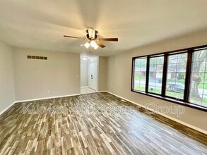 101 Fox Creek Rd in Belleville, IL - Building Photo - Building Photo