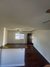 370-370 W Truslow Ave in Fullerton, CA - Building Photo - Building Photo