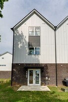 5665 Sofias Cir in Chattanooga, TN - Building Photo