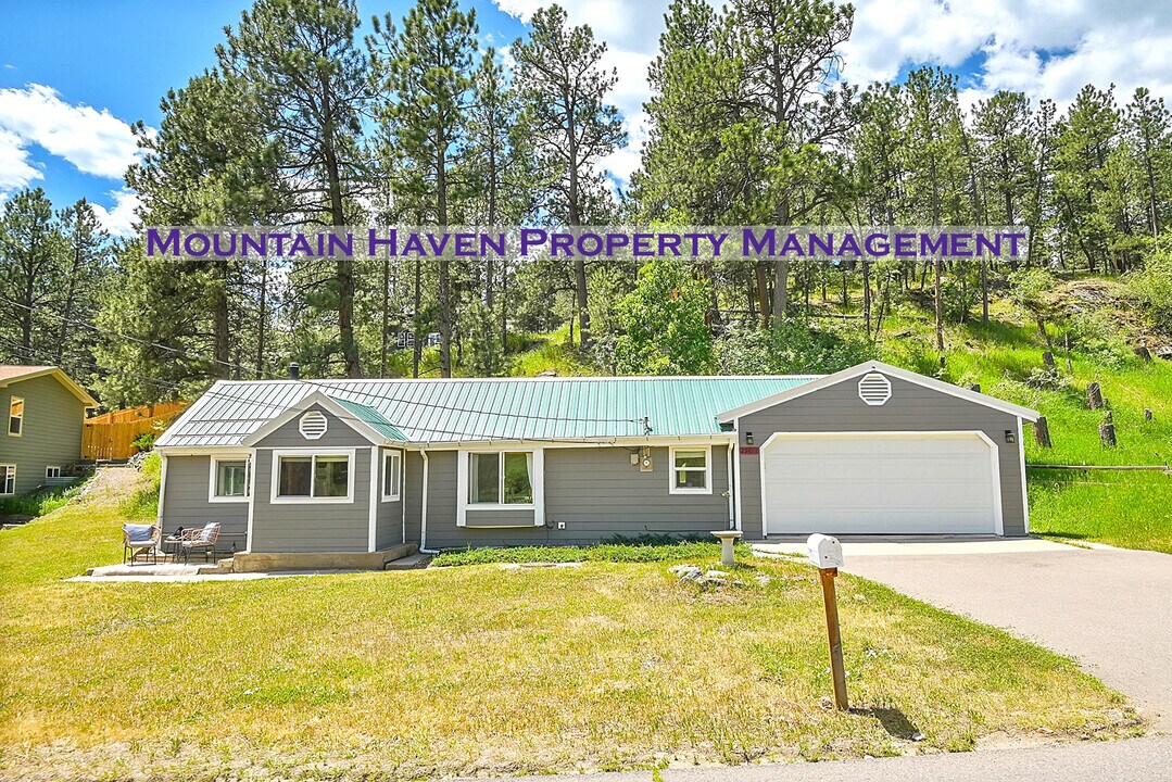29678 Aspen Ln in Evergreen, CO - Building Photo