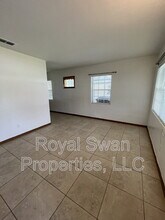 1047 Pineview Pl in Lakeland, FL - Building Photo - Building Photo