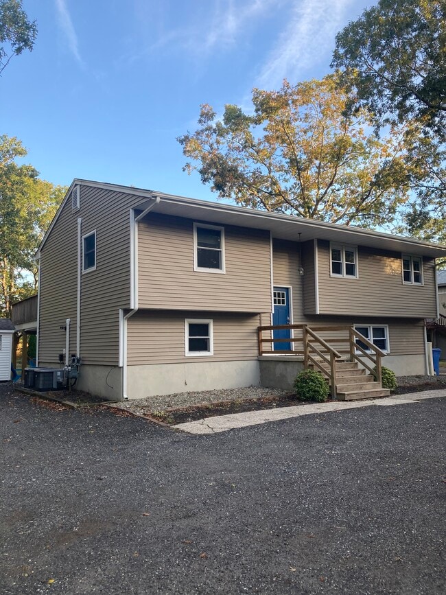55 NJ-50, Unit A