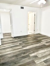 1005 Palm Beach Trace Dr in Royal Palm Beach, FL - Building Photo - Building Photo