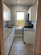 56 Howland St, Unit 2nd floor in Fall River, MA - Building Photo - Building Photo