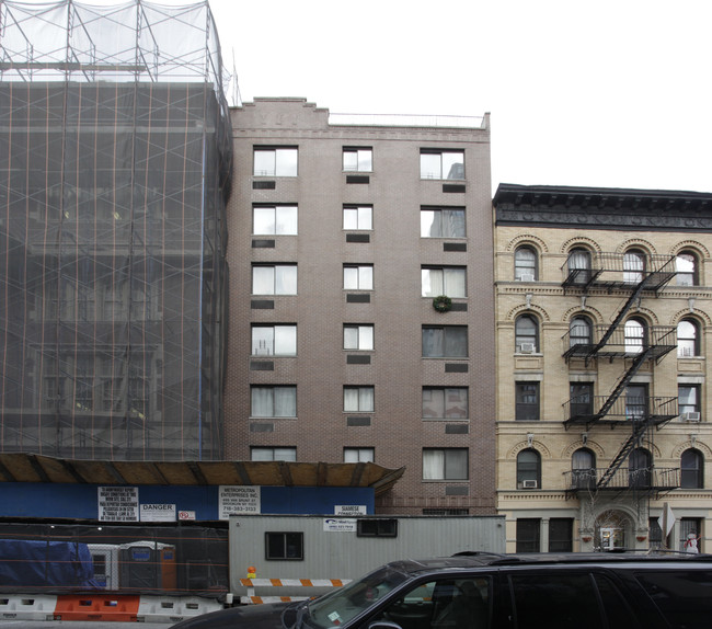 333 E 95th St in New York, NY - Building Photo - Building Photo