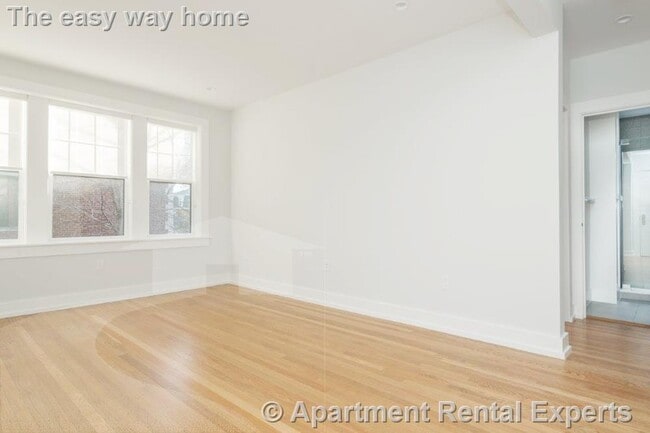 17 Forest St, Unit #22 in Cambridge, MA - Foto de edificio - Building Photo