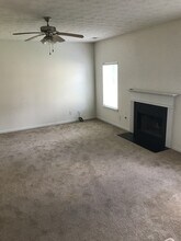 4483 Beaver Tree St in Loganville, GA - Building Photo - Building Photo