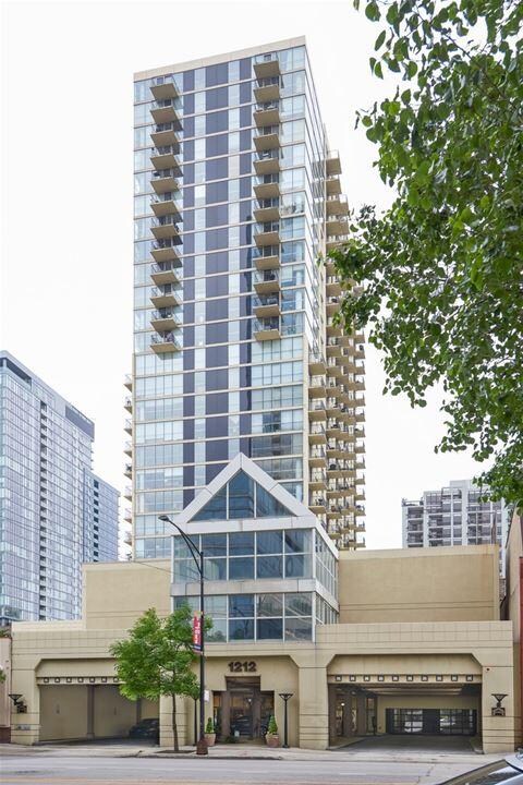 1212 N La Salle Dr in Chicago, IL - Building Photo - Building Photo