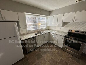 9801 E 81st Terrace in Raytown, MO - Building Photo - Building Photo