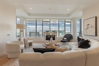 131 Seaport Blvd in Boston, MA - Building Photo - Building Photo