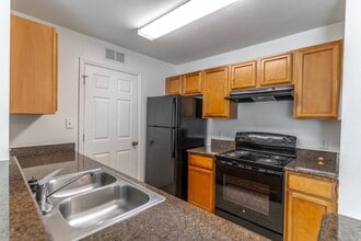 Malabar Cove Apartments in Palm Bay, FL - Building Photo - Building Photo