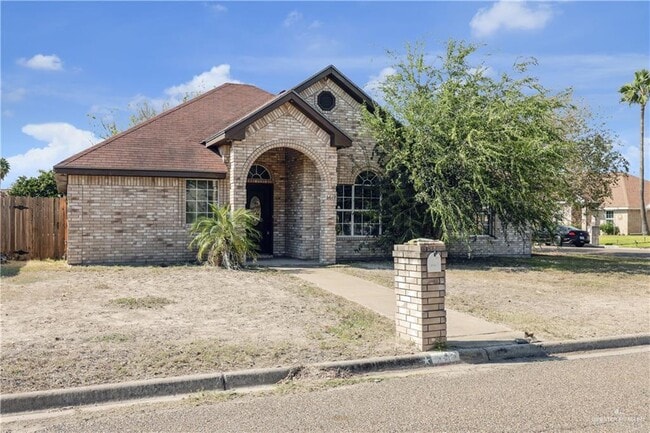 20 N 32nd St in McAllen, TX - Building Photo - Building Photo