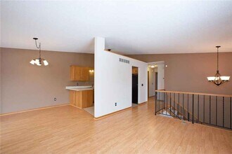 14769 Endicott Way in Apple Valley, MN - Building Photo - Building Photo